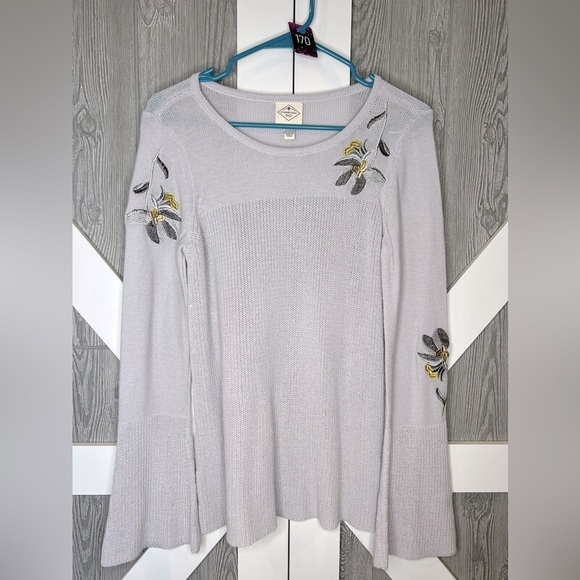 B13.21 St. John's Bay Women's Long Sleeve Floral Embroidered Sweater Grey Small - Picture 1 of 6